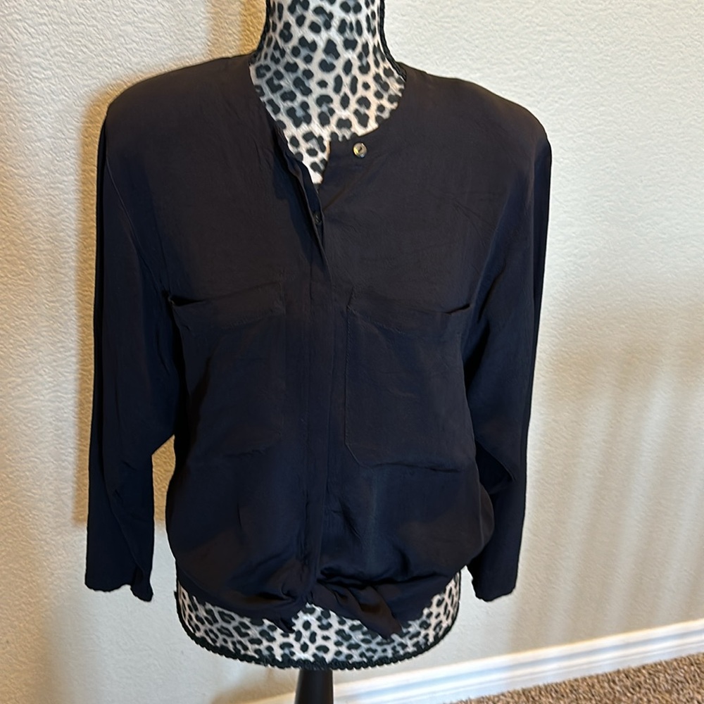 Women’s button down top, hidden buttons, open back, shoulder pads, size 6
